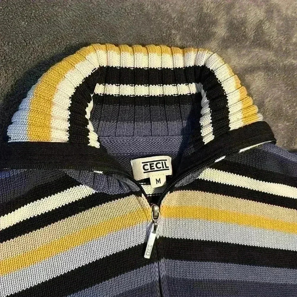 Cecil turtle neck zipup womens size Medium - Picture 2 of 7